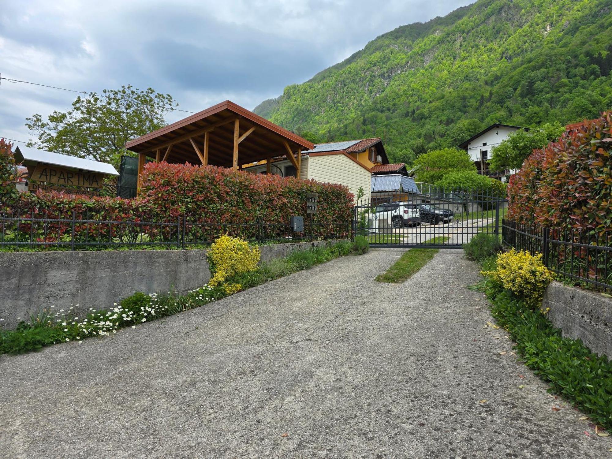 Apartments Denis Tolmin Exterior foto