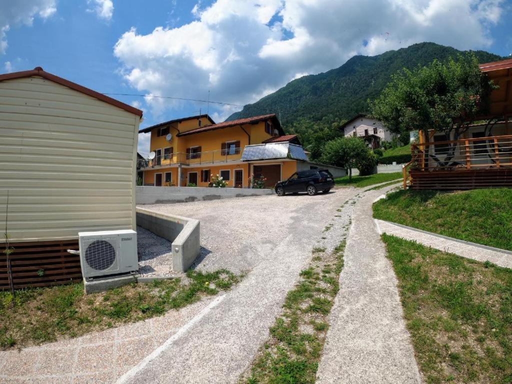 Apartments Denis Tolmin Exterior foto